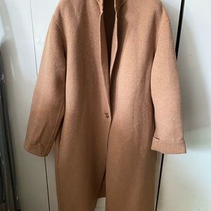 Uniqlo cocoon coat in beige